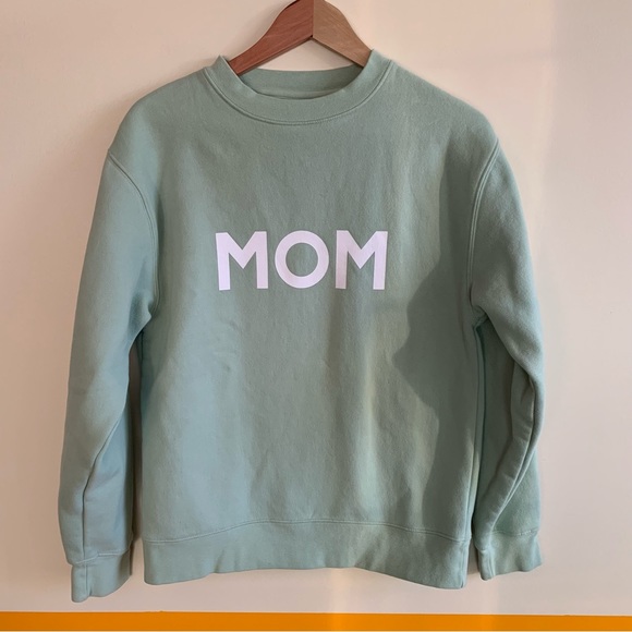 BTL The "MOM" Classic Crew Neck
Sweatshirt . - Picture 3 of 5